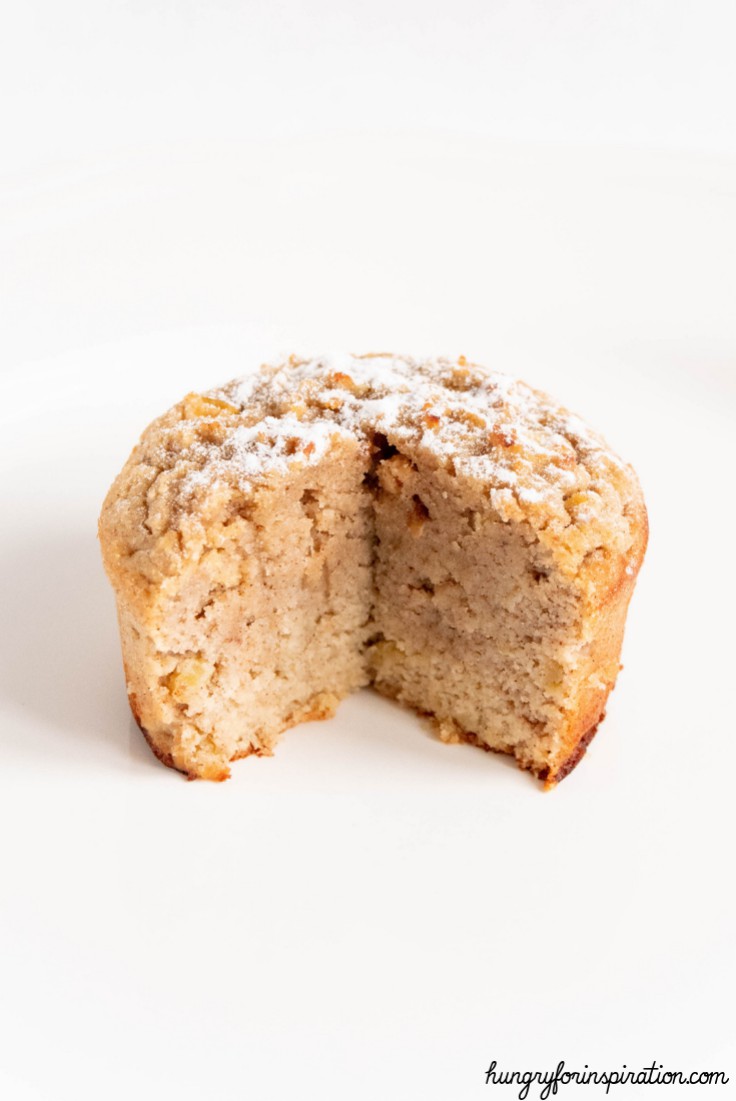 Cinnamon Apple Pie Keto Mug Cake (Keto Dessert & Low Carb Dessert)
