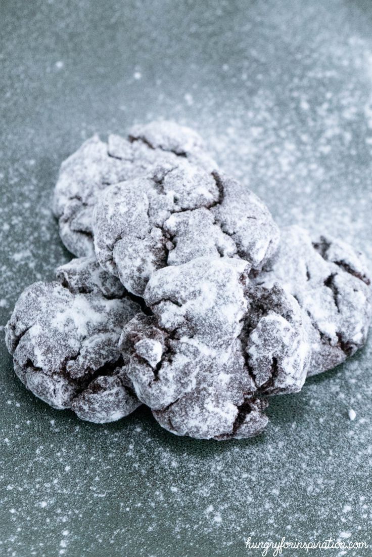 Keto Chocolate Crinkle Cookies (Keto Christmas Cookies)