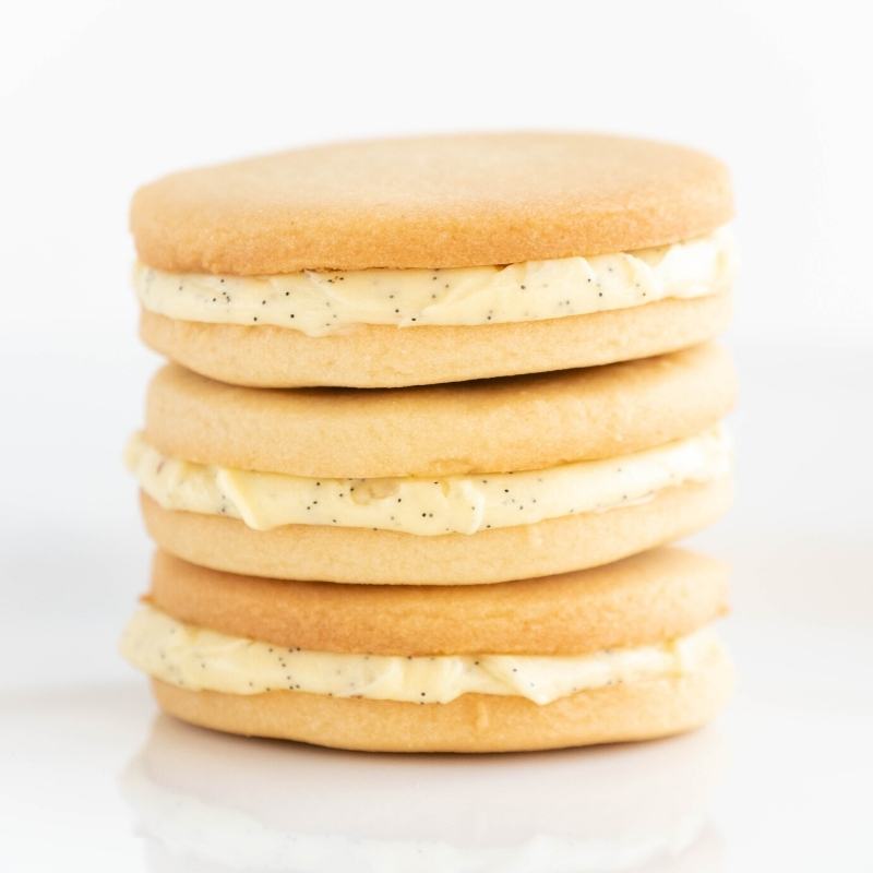 Golden Keto Sandwich Cookies without Sugar and without Flour Mobile Featured Image