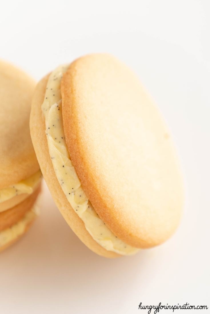 Golden Keto Sandwich Cookies without Sugar