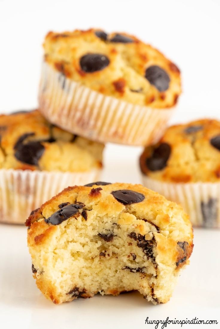 Super Easy Keto Chocolate Chip Muffins without Sugar and without Flour Bloc Pic 3