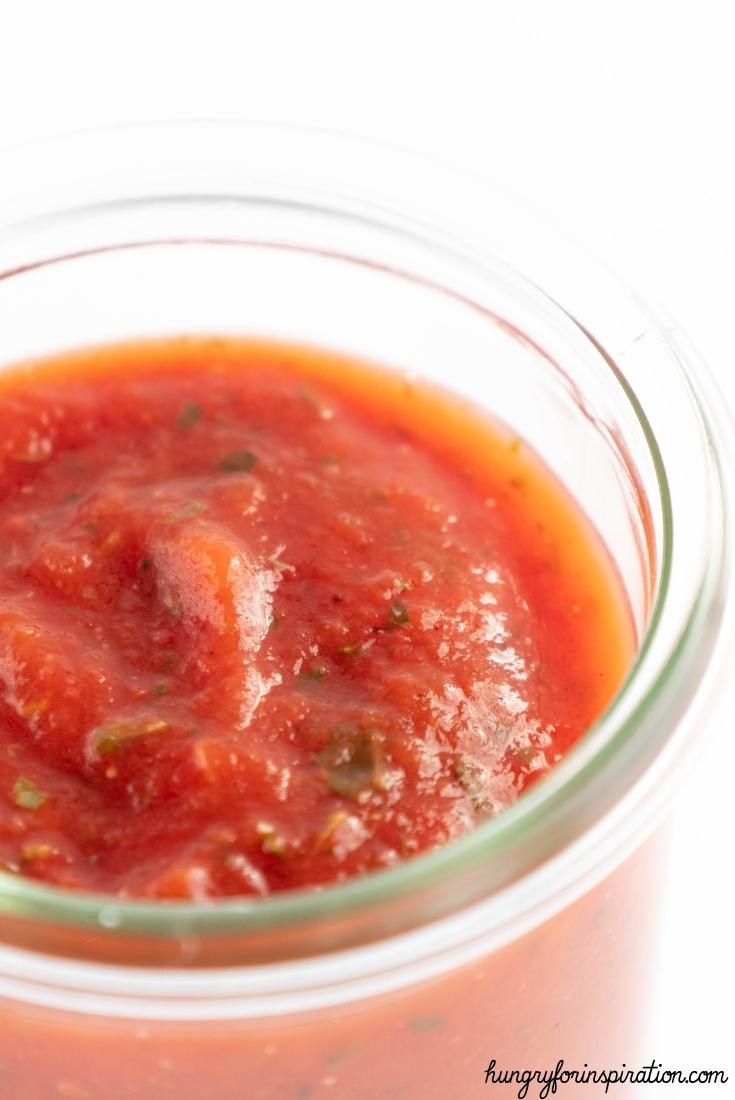 Easy & Quick Keto Pizza Sauce without Sugar