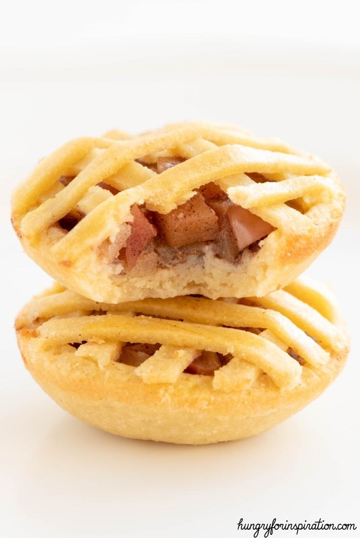 Incredibly Delicious Mini Keto Apple Pies without Sugar and without Flour Bloc Pic 1