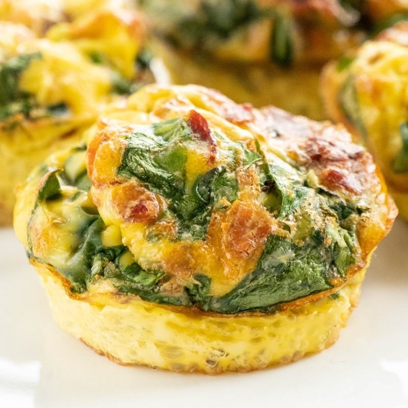 Easy Keto Bacon & Spinach Egg Muffins as Low Carb Breakfast Mobile Featured Image