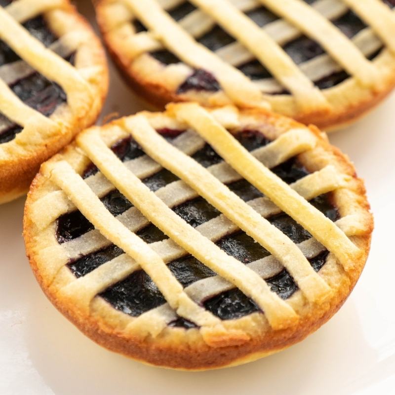 Sugar Free Mini Keto Blueberry Pies without Flour Mobile Featured Image