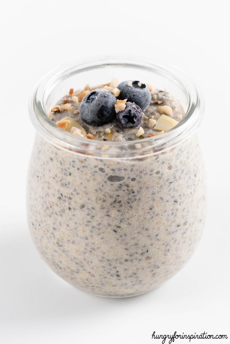 Easy Keto Overnight Oats with Hemp Hearts as a Low Carb Breakfast Bloc Pic 1